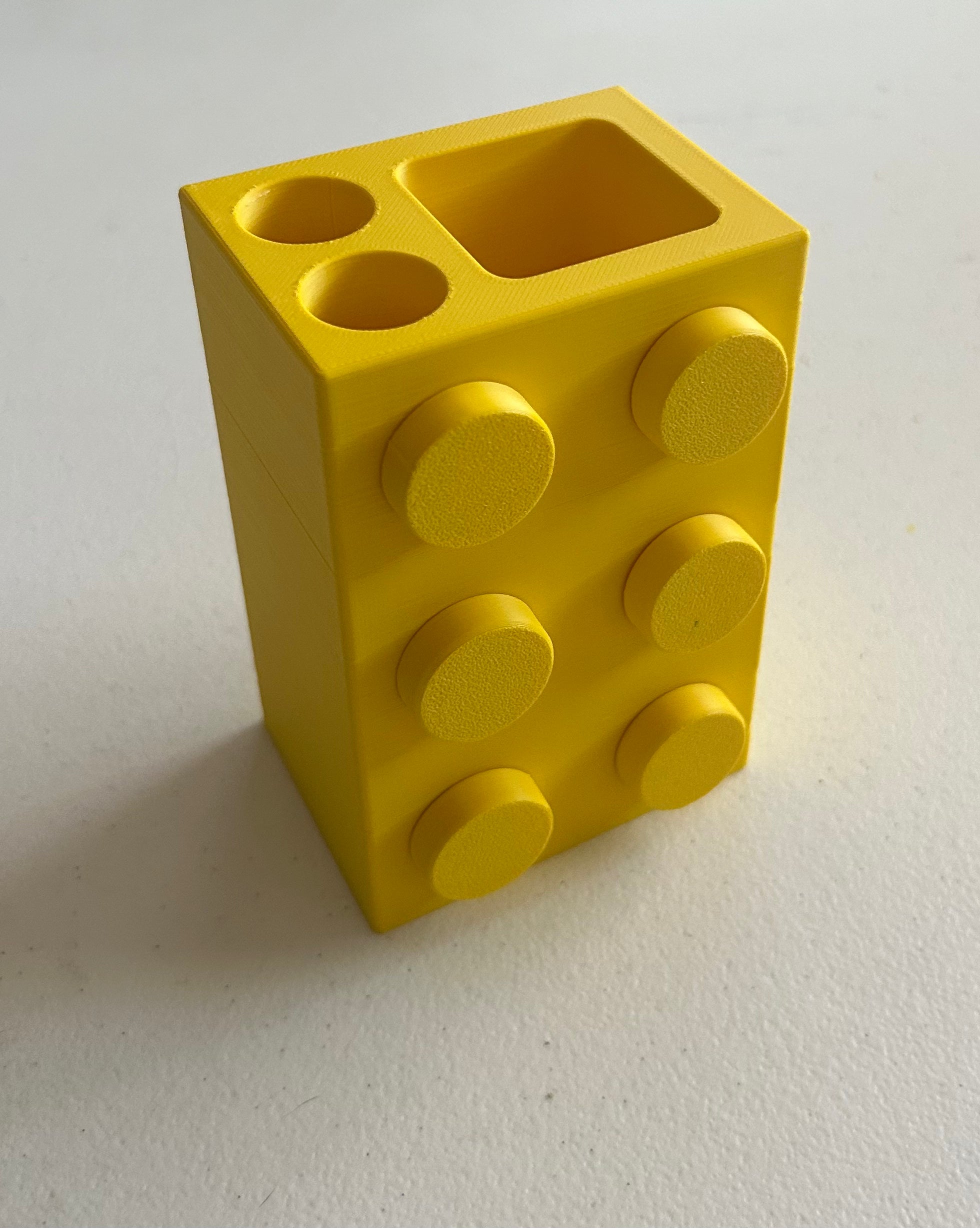 Lego tooth brush station